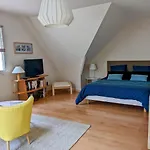 Les Hautes Marnes Couette-café Laigne-en-Belin