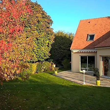Bed and Breakfast Les Hautes Marnes Circuit Le Mans *