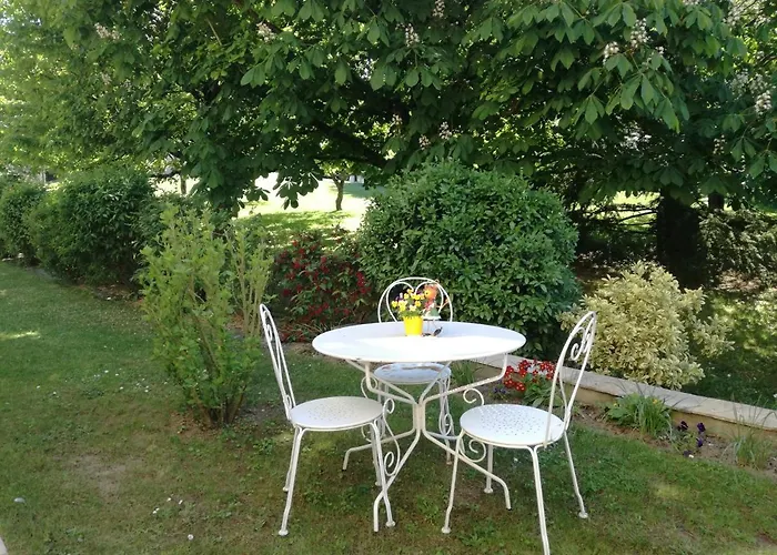 Les Hautes Marnes Circuit Le Mans Bed & Breakfast